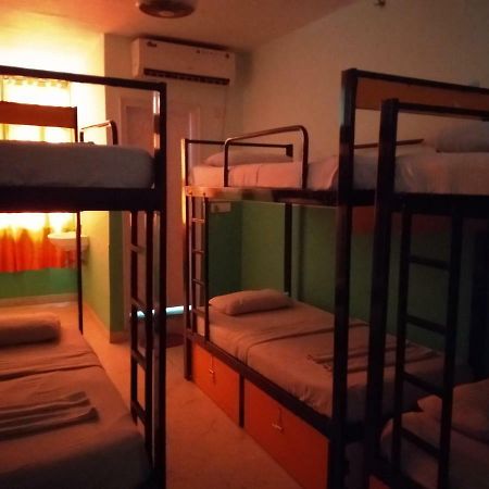 Bunk Hostel Delhi New Delhi Eksteriør bilde