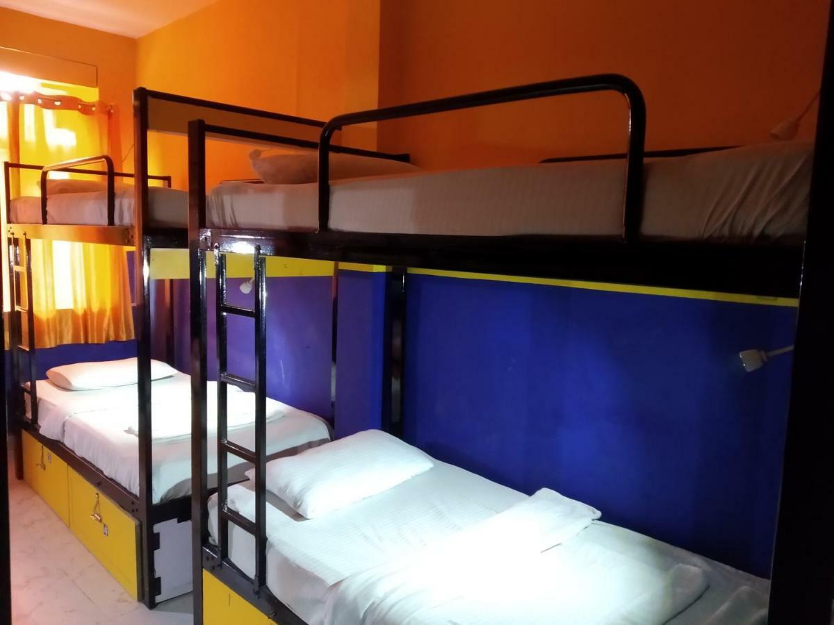 Bunk Hostel Delhi New Delhi Eksteriør bilde